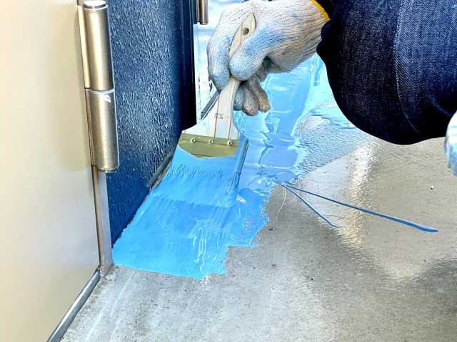 耐候性に優れた高性能防水材・特殊塗料を使用したバルコニー防水の施工